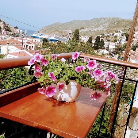 Ferienwohnung Grandma'S House Symi Exterior foto
